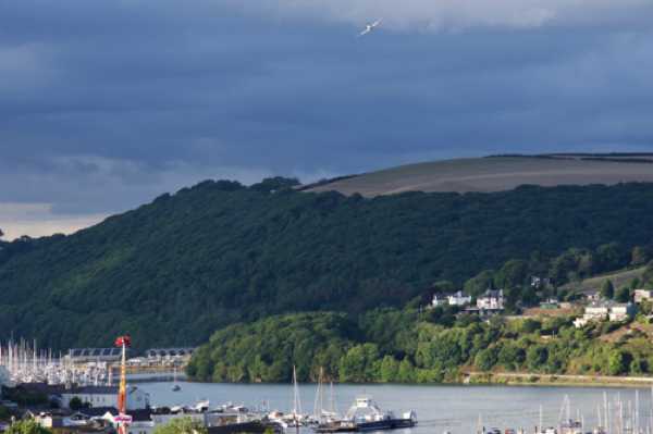 26 August 2022 - 18:34:50

---------------
BBMF Spitfire AB910 over Dartmouth